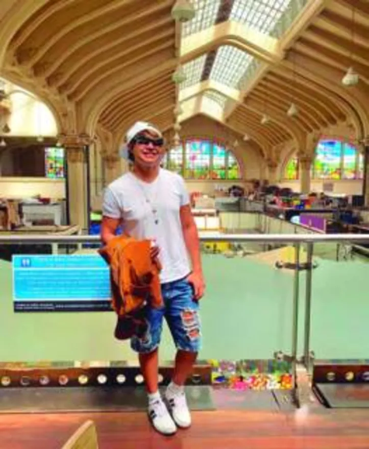 Brindando o sucesso do novo clip ‘Very Crisemans’, o MC DIEGO DARKSON faz tour em Sampa