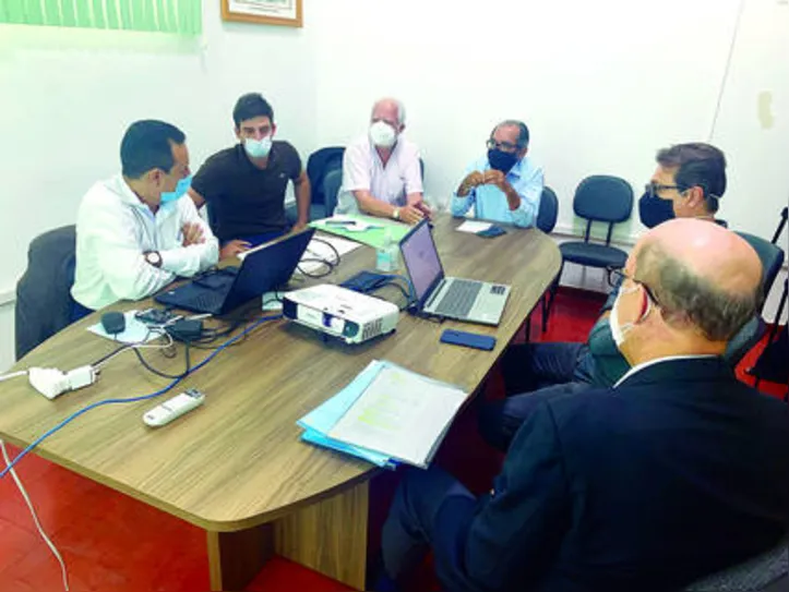 Dirigentes da cooperativa e da empresa de consultoria traçaram novo planejamento estratégico