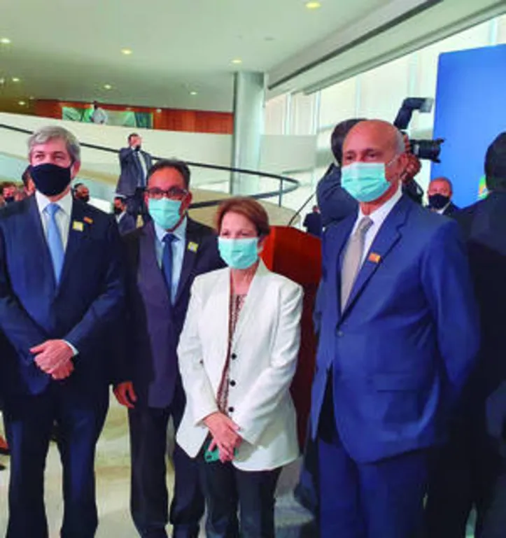 Pedro Robério participou da solenidade de assinatura da MP, em Brasília, ao lado de autoridades do governo federal