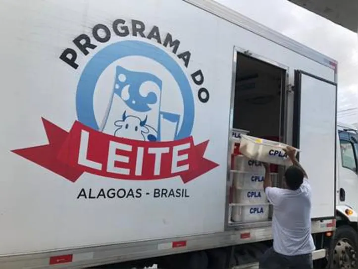 Famílias em vulnerabilidade social são beneficiadas pelo programa com o recebimento diário e gratuito de leite