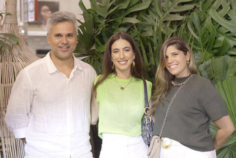 Estrela da noite, LUIZA SOBRAL foi recebida pelos anfitriões do Parque Shopping: FERNANDA STUDART+LEONARDO FRANCO