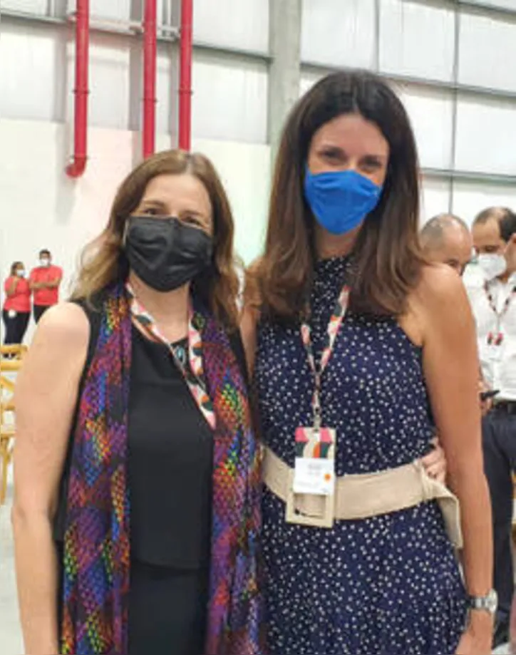 Na cerimônia inaugural do novo Centro de Distribuição de Natura &Co, em Murici, JOSIE ROMERO, VP de Operações e Logística e ANA COSTA, VP Jurídico e Relações Governamentais, receberam autoridades do calibre de Renan Filho, Isnaldo Bulhões, Marcius Beltrão, Rafael Brito e George Santoro