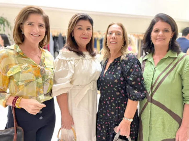 ROSANE MAIA NOBRE, CERES VASCONCELOS, ROSANIA MALTA e ROSA PIATTI entre as convidadas