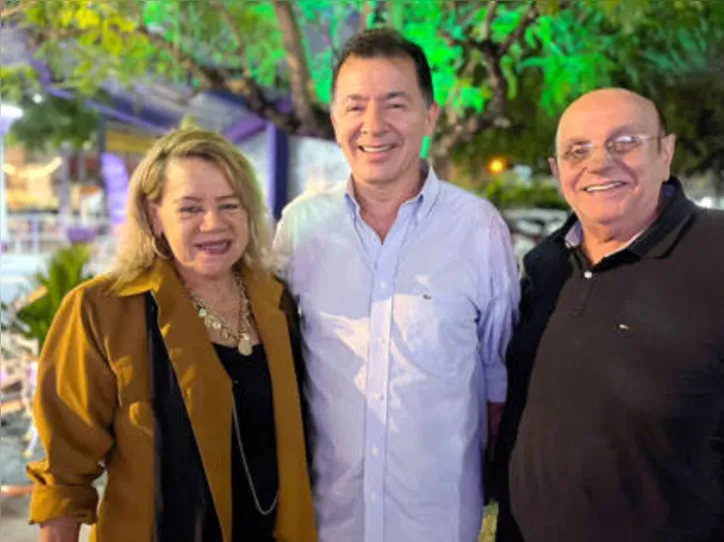AMORIM, superintendente da OAM, com o casal Fernando e Jacira Leão