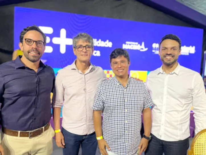 Autoridades das entidades turísticas prestigiaram o evento