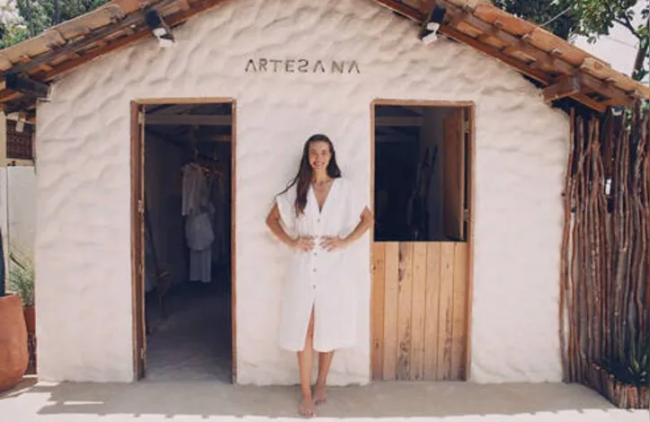 First Lady do réveillon mais concorrido do litoral Norte, RAMONA ZANON complementa o lifestyle de Milagres com sua pop-up Artesana