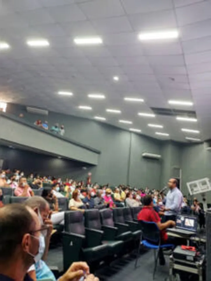Evento debateu a legislação que determina o mínimo 30% do orçamento da merenda escolar para aquisição dos itens da agricultura familiar
