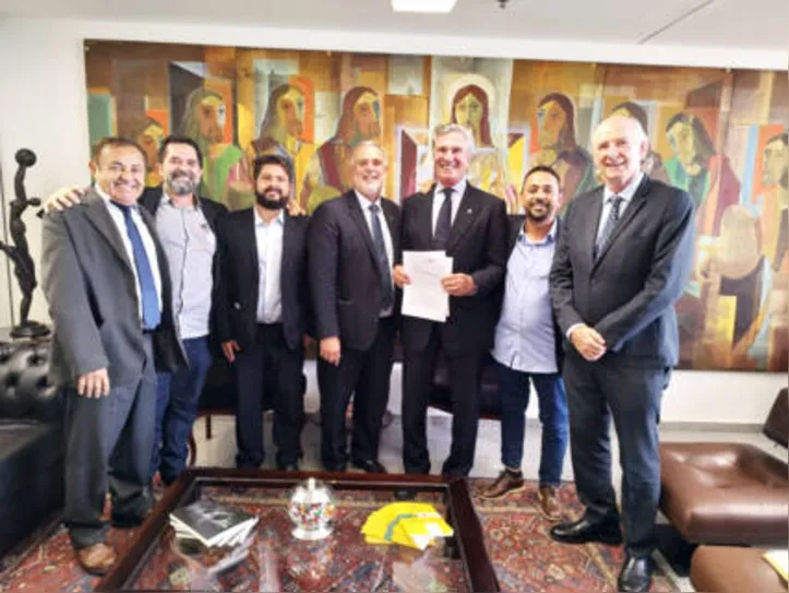 Senador Fernando Collor se comprometeu em ajudar na demanda das cooperativas
