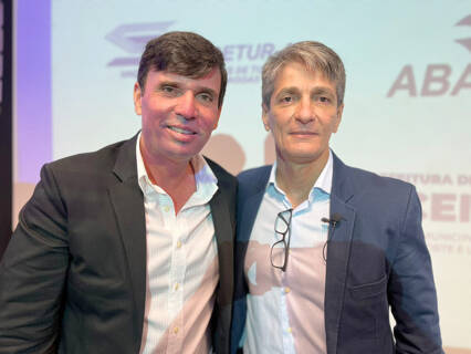 MARCIUS BELTRÃO - boss do turismo estadual - cumprimentou ANDRÉ SANTOS pelo comando da ABIH