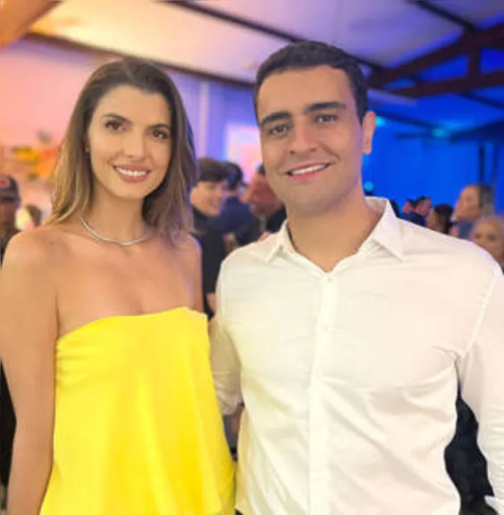 O prefeito JHC e sua bela MARINA CANDIA também prestigiaram a aniversariante