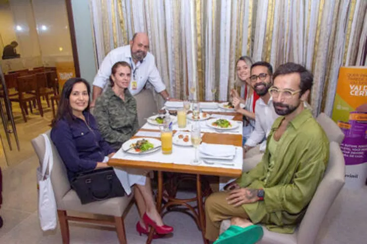 As arquitetas ROSSANA MONTEIRO+VALÉRIA COX entre os convidados
