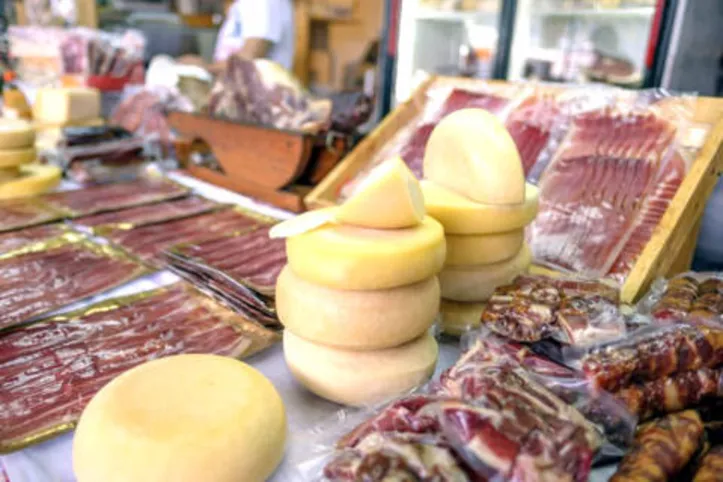 Selos asseguram que o produto alimentício de origem animal foi elaborado de forma artesanal, com receita e processo que apresentem características tradicionais, regionais ou culturais