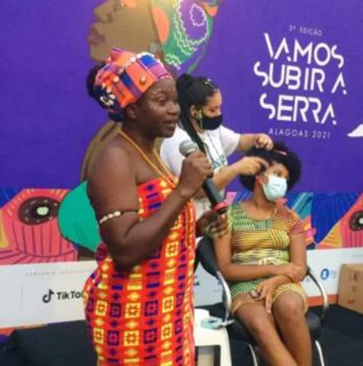 Imagem ilustrativa da imagem Dona de salão de beleza, Equitania fará uma festa para comemorar o Dia da África, celebrado ontem (25)