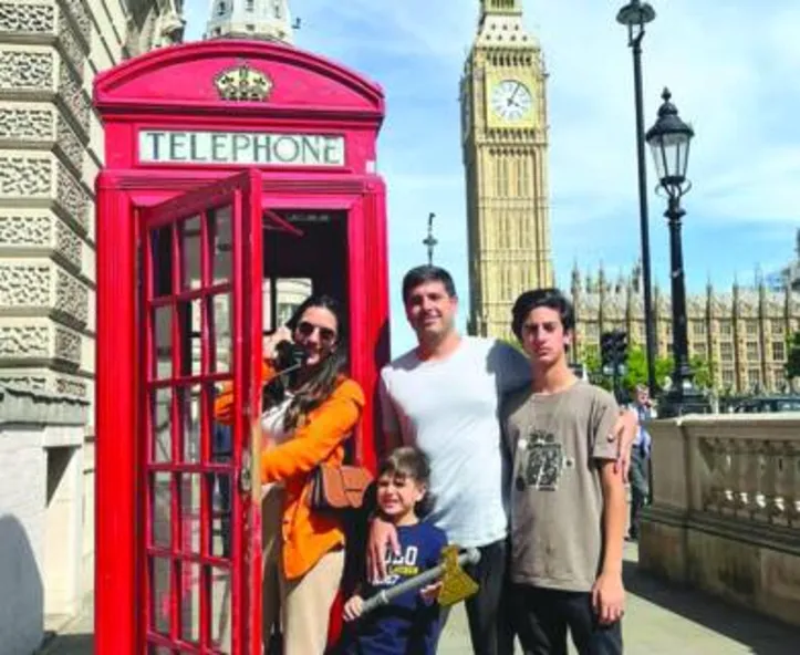Enquanto MARIANA VASCO+GUGA JUREMA rebocaram a família para Londres