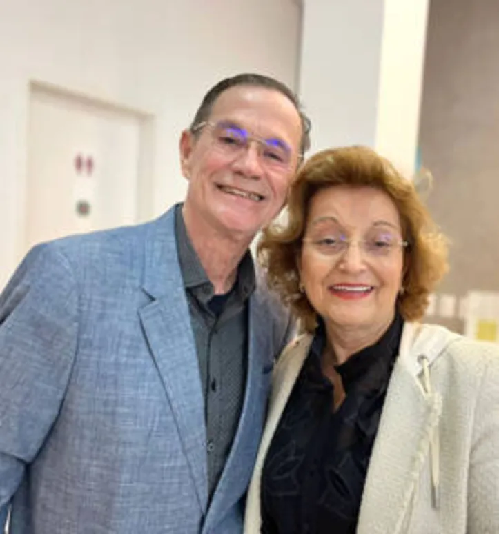 MÁRCIO+VÂNIA NUTELS brindaram com as filhas o sucesso do evento