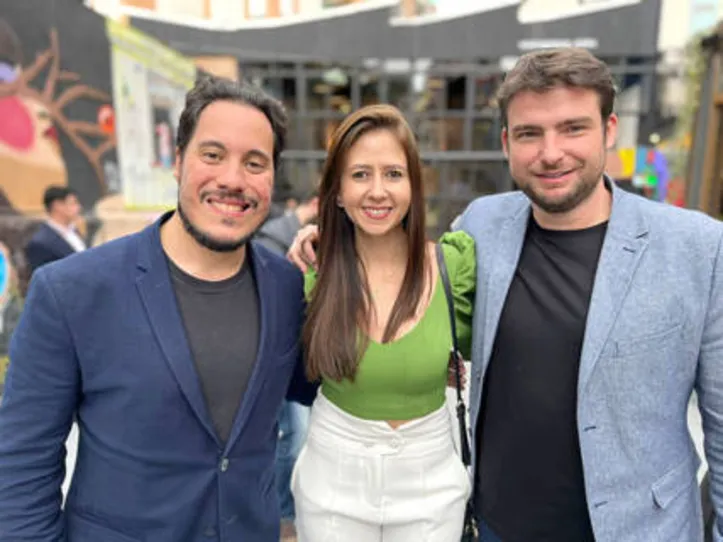 Entre os convidados da 99, os influencers VINÍCIUS VIPER+TONY VENTURA e a empresária ISMÊNIA ALEXANDRE