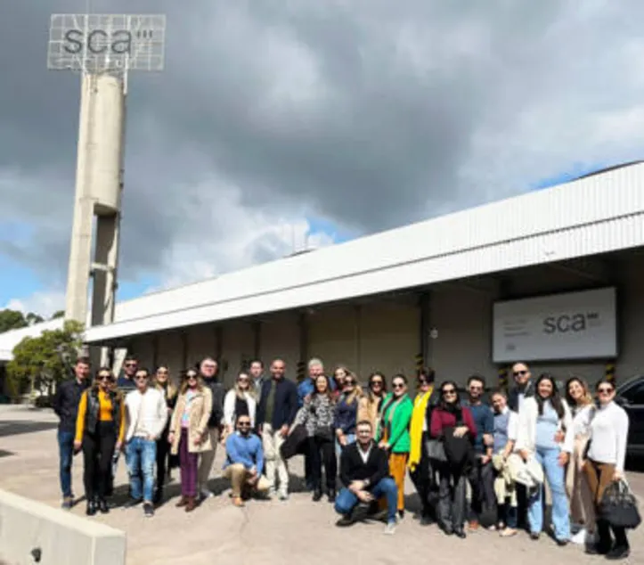 Grupo de arquitetos de Fortaleza e Maceió visita a fábrica da SCA Planejados, em Bento Gonçalves, no RS