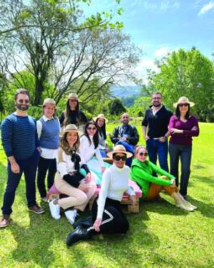 A trupe reunida em almoço no Wine Garden da Vinícola Miolo