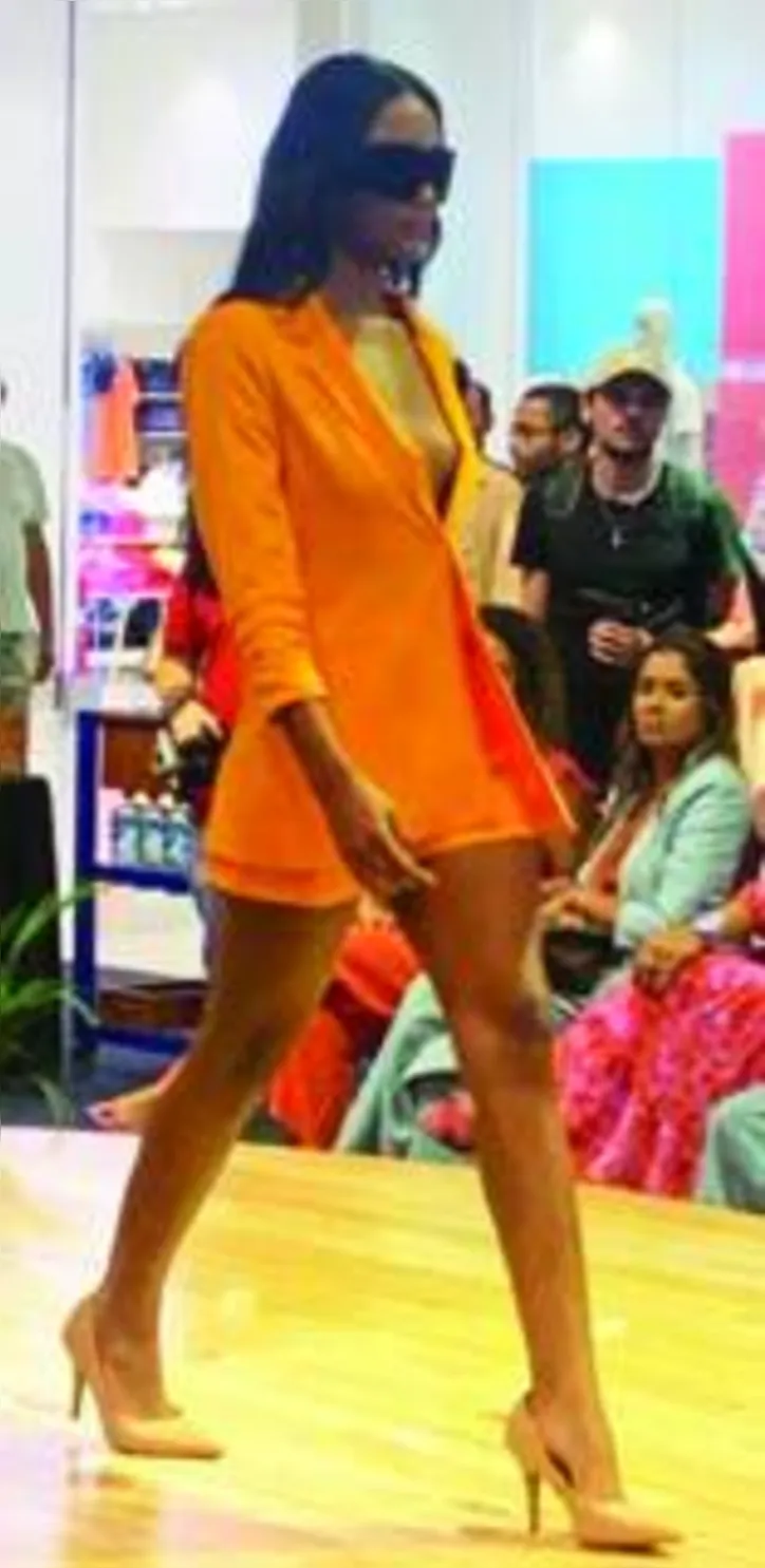 O destaque na passarela foi para a neo top alagoana RAFAELA COCAL - que recentemente estrelou a campanha Ser.tão Encantado para a C&A