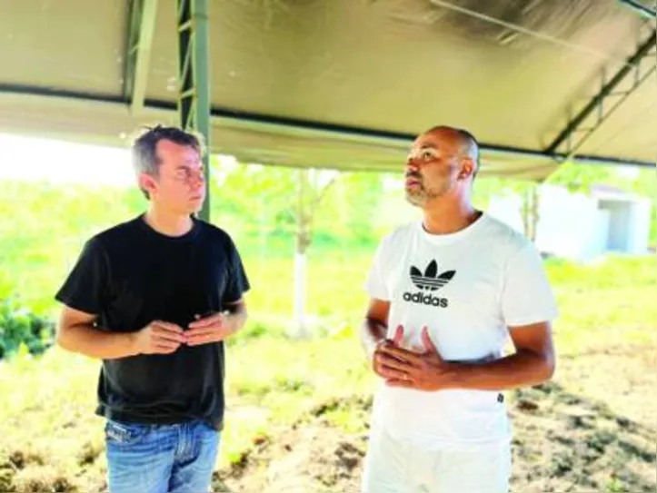 Prefeito Wagney Dantas acompanha montagem das estruturas para a exposição
