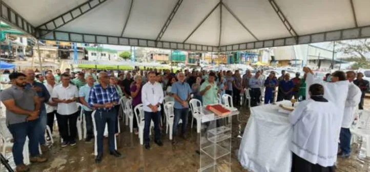 Tradicional celebração religiosa foi realizada no pátio da unidade industrial