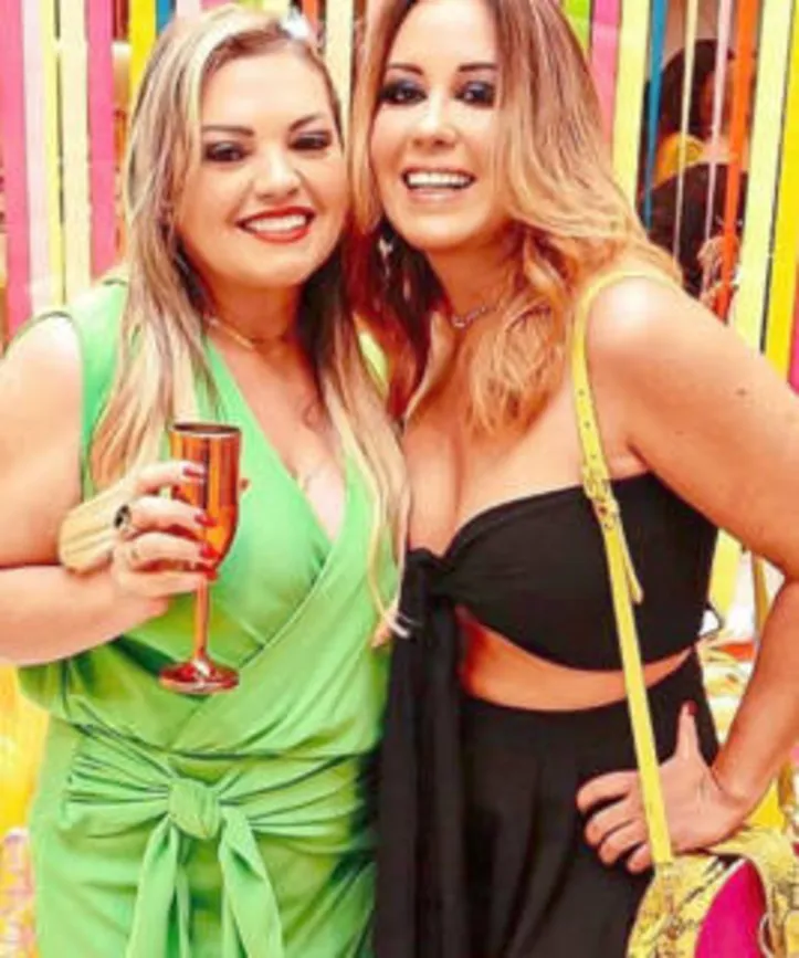 TATI BRASIL prestigiou LUCIANA SAMPAIO no cocktail que brindou os 21 anos da Via Dupla Deluxe - no Parque Shopping