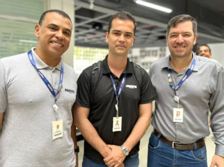 Também presentes, Carlos Morais - Gerente de Relacionamento com o Cliente; Felipe Paiva - Líder de Obras e Bruno Santa Rita - Gerente Jurídico