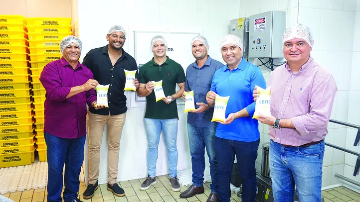 Solenidade de inauguração contou com a presença de autoridades governamentais e do segmento da agricultura familiar