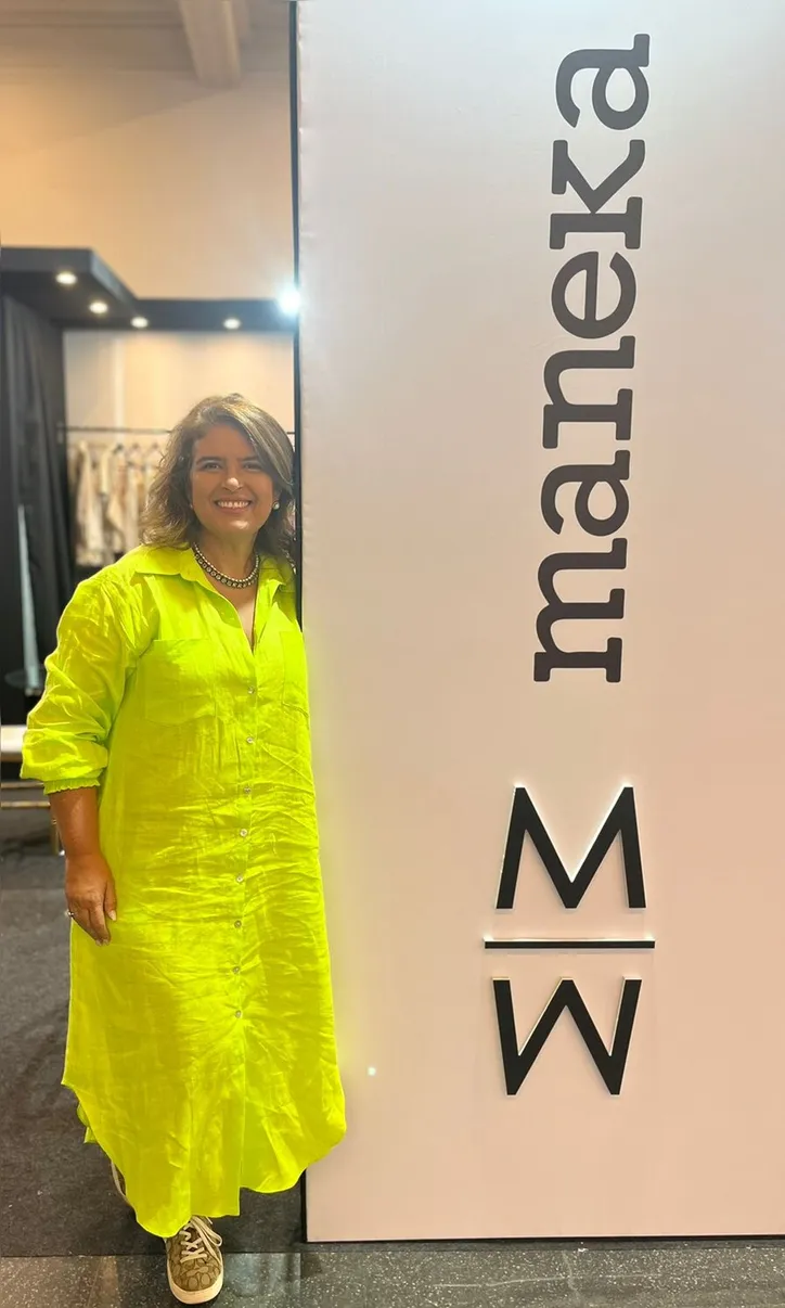 Ícone da moda plus size com sua Maneka, LARA AMORIM também fecha altos pedidos no Minas Trend