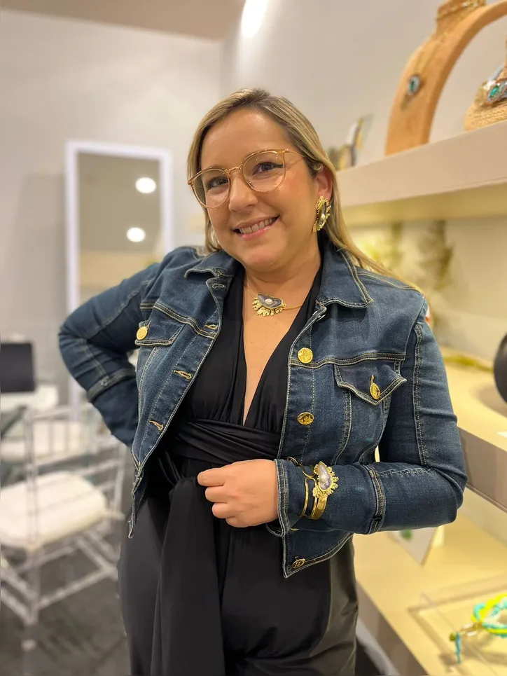 CIL OLIVEIRA assinou coleção de biojoias com Sururu para a Coolture