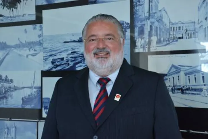 Empresário MÁRCIO RAPÔSO comemorou ontem com sua equipe o primeiro lugar conquistado por sua imobiliária nas vendas de empreendimentos da construtora Delman