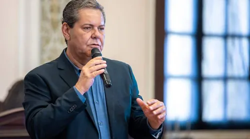 União Brasil e PP preparam saída do governo Lula a partir de julho - Imagem