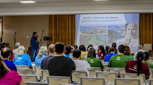 Clero e fiéis participam de seminário sobre a CF 2025 - Imagem