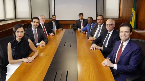 BC mantém juros básicos em 15% ao ano pela terceira vez seguida - Imagem