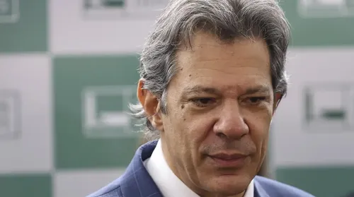 Ordem é negociar e não retaliar, diz Haddad sobre tarifas dos EUA - Imagem