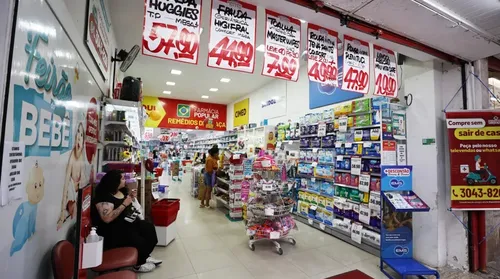 Resolução permite que farmacêuticos prescrevam medicamentos - Imagem