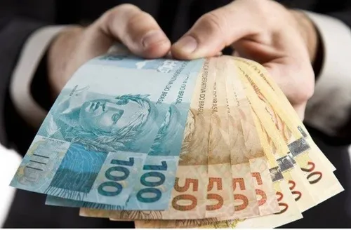 Renda dos 10% mais ricos é 13,4 vezes maior que dos 40% mais pobres