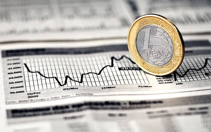 A expectativa do mercado para o Índice Nacional de Preços ao Consumidor Amplo (IPCA) é que, em 2025, fique em 5,25%