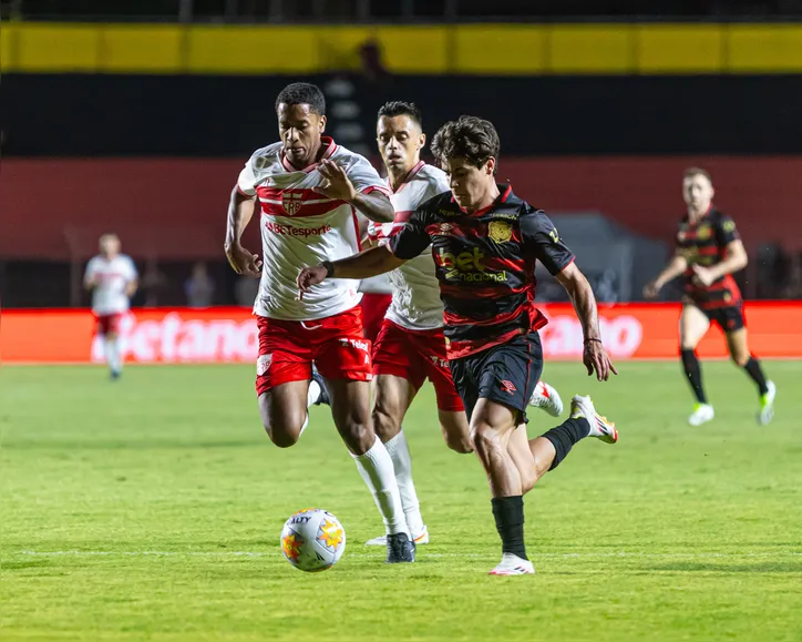 CRB perdeu para o Sport na noite dessa quarta-feira, na Ilha do Retiro, por 2 a 1, em duelo pela Copa do Nordeste