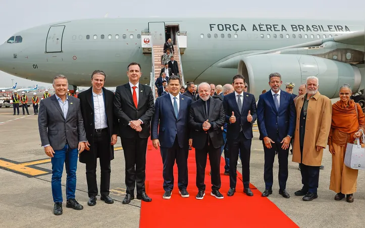 Comitiva de Lula desembarcou ontem ao Japão
