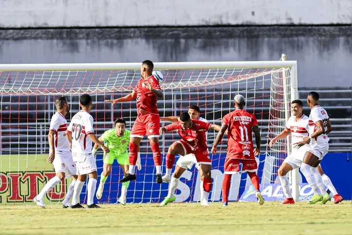 CRB bateu o time ribeirinho no Trapichão, pelo placar de 2 a 0
