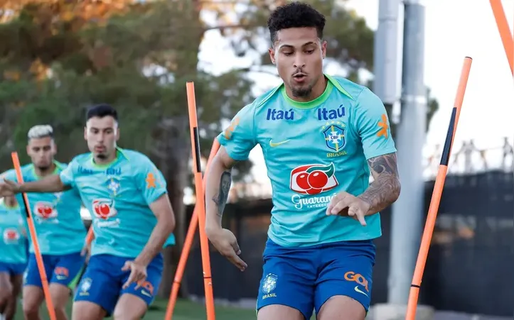 João Gomes está entre os convocados para jogo com a Argentina