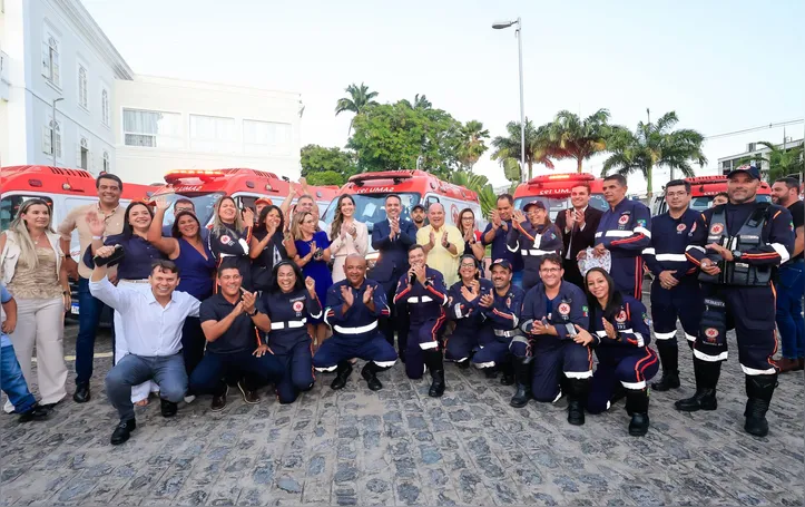 Governador entrega 21 ambulâncias do Samu a municípios alagoanos