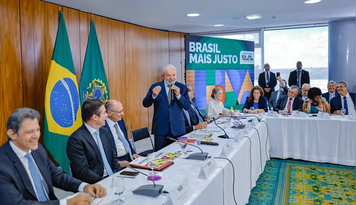 Presidente da República, Luiz Inácio Lula da Silva, durante reunião para Anúncio do Envio do Projeto de Lei de Ampliação da Isenção do IR