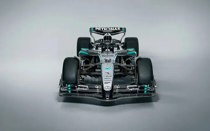Novo carro da Mercedes para a temporada 2025 da Fórmula 1