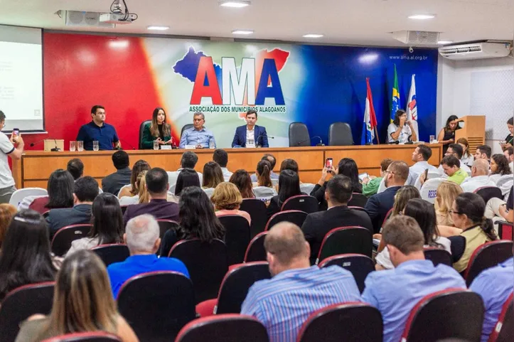 Gestores alagoanos exaltaram impacto do turismo