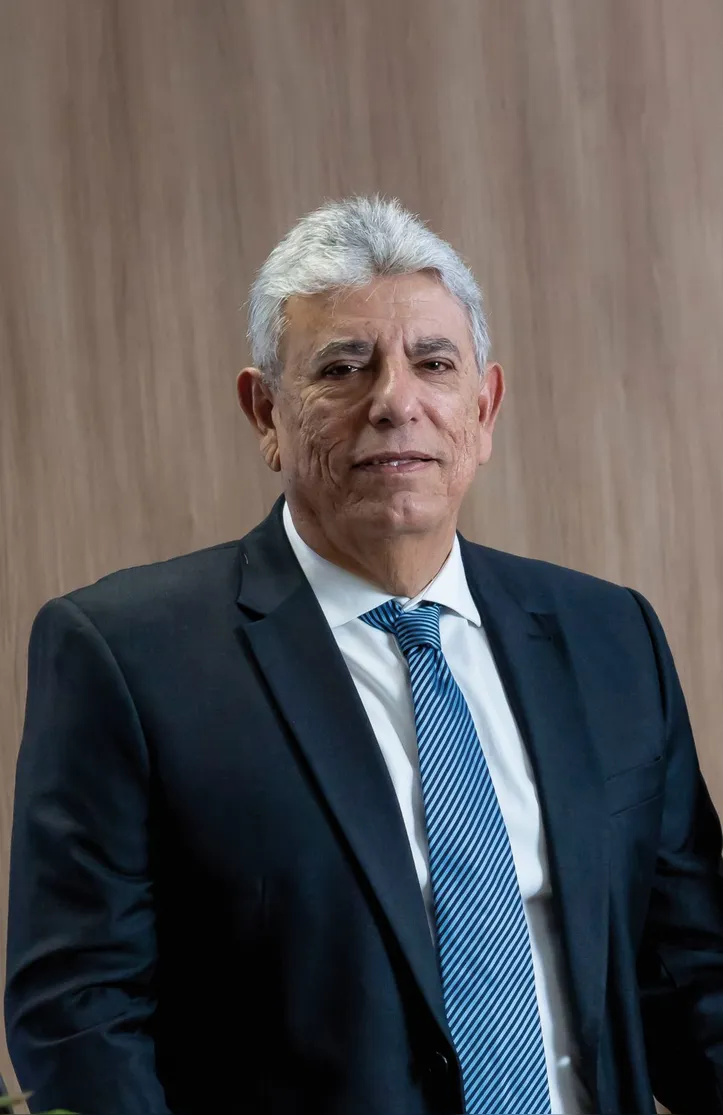 Presidente do Sindicato do Vestuário do Estado de Alagoas (Sindivest/AL), FRANCISCO ACIOLI movimenta o segmento da moda no estado e amplia a participação de lojistas locais em eventos nacionais