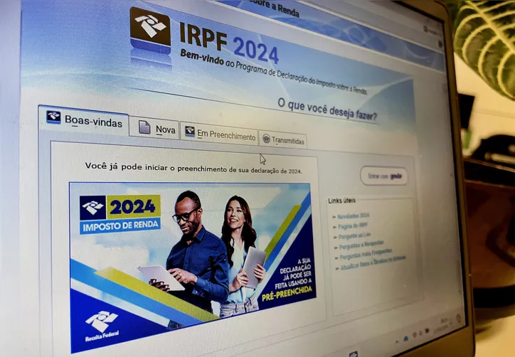 Para saber se a restituição está disponível, o contribuinte deve acessar a página da Receita na internet