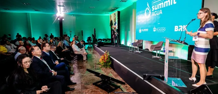 Presidente-executiva do Instituto Trata Brasil, Luana Pretto, durante o Gazeta Summit Água