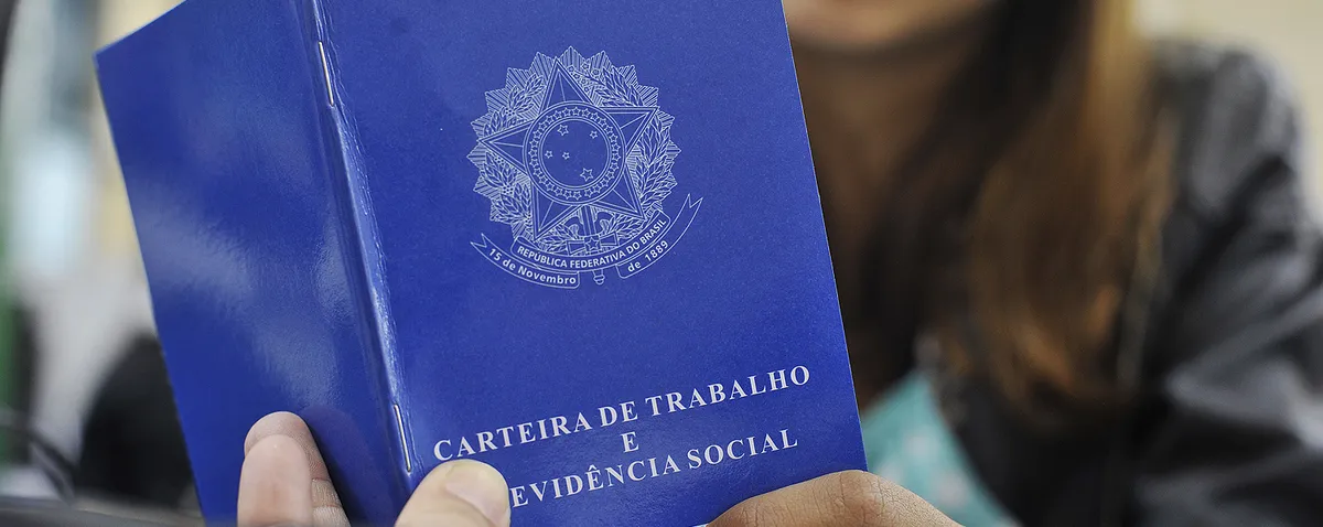 Caged: serviços puxam criação de vagas com carteira assinada em AL